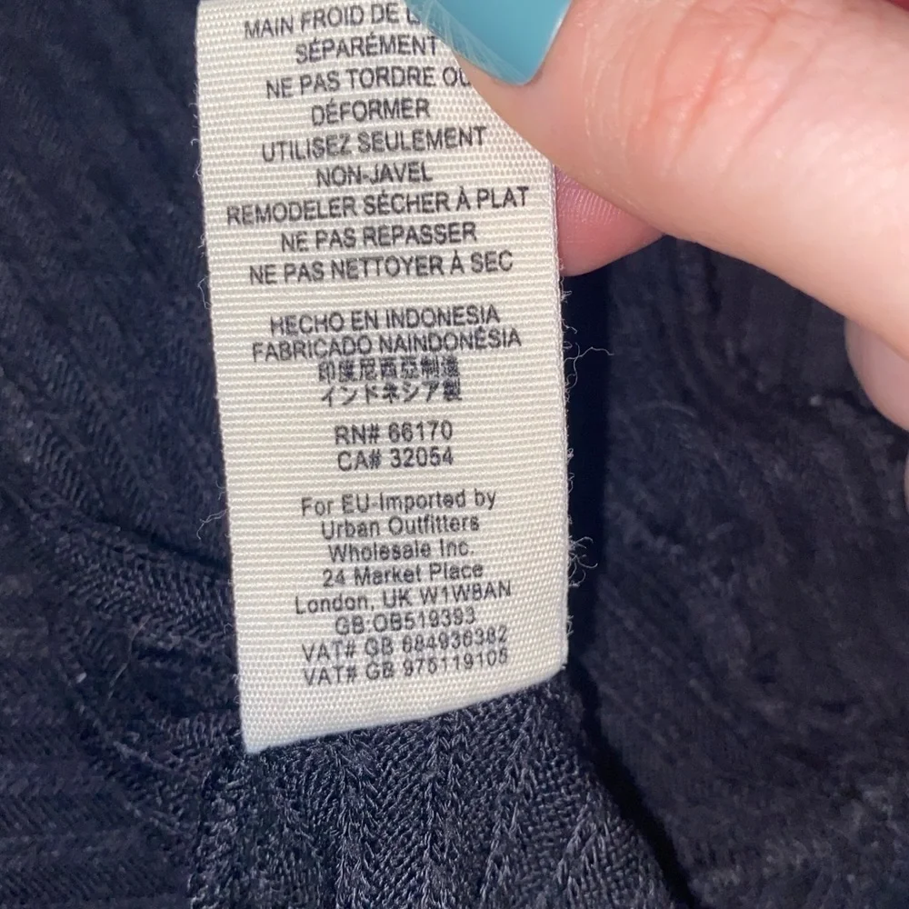 Free People lover rib split back pullover SIZE XS